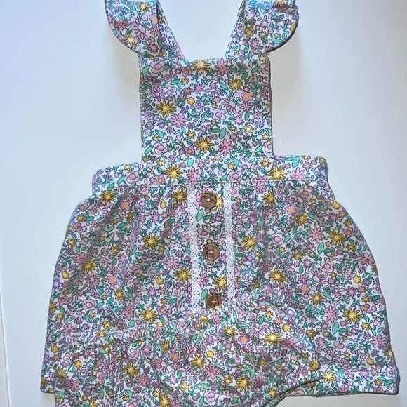 🛍CUTE LITTLE GIRLS DRESS SIZE 0-3 MONTHS 🛍 - Picture 1 of 7